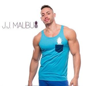 J J Malibu Pocket Tank Top Medium Gently worn 65% cotton/35% polyester